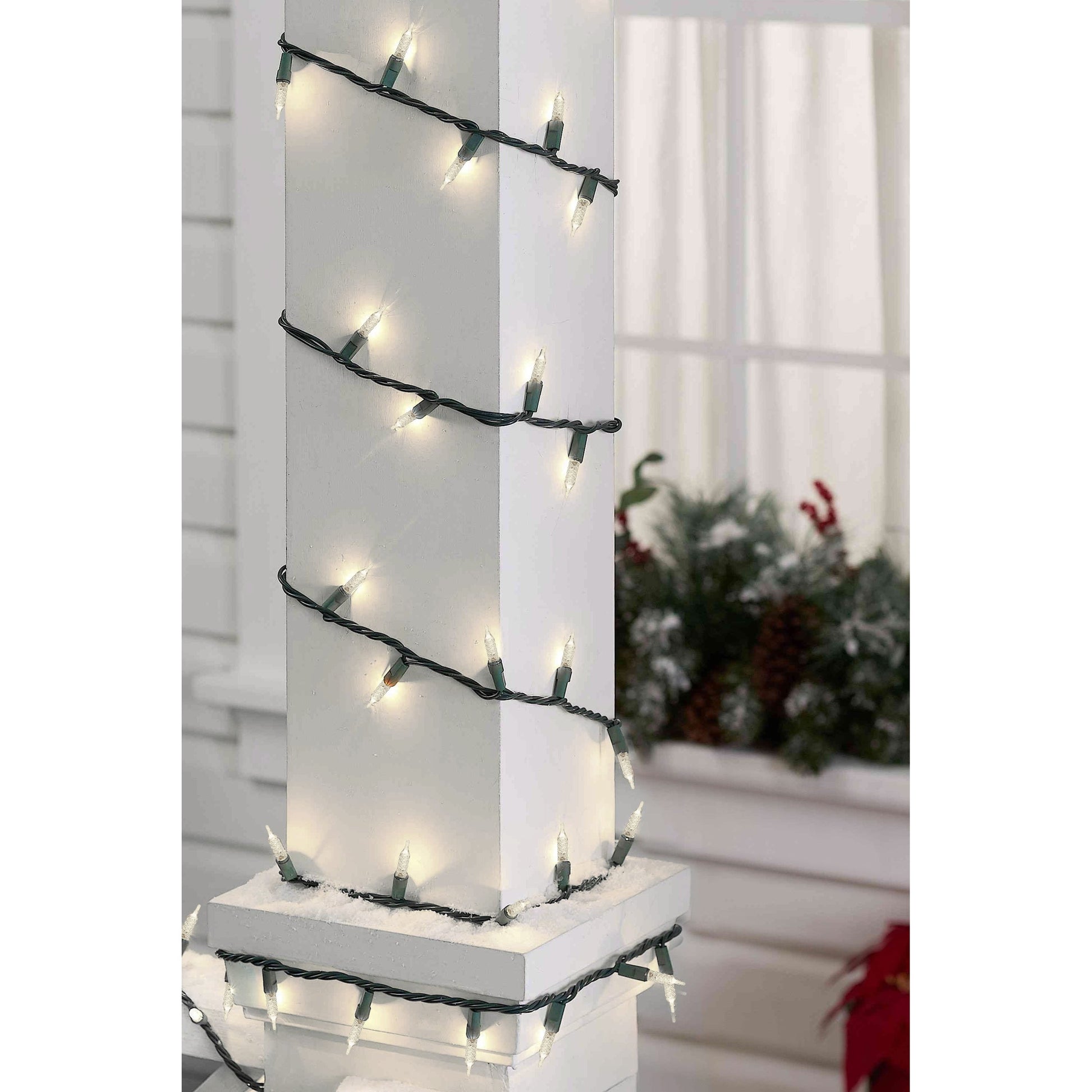 Perfect Holiday 70 LED Indoor/Outdoor Crosshatch Pointed Tip Green Cable Christmas String Lights - Cool White SpadezStore